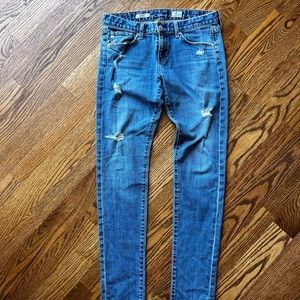 AG The Nikki Relaxed Skinny Jeans